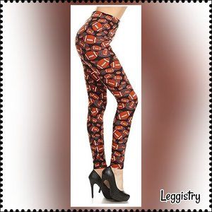 🆕🏈Buttery Soft Football Leggings